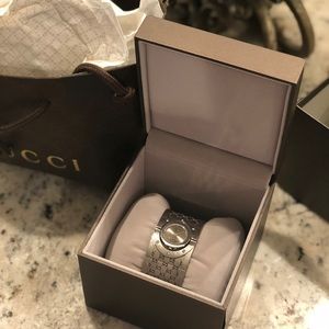 Authentic Gucci Bangle watch
